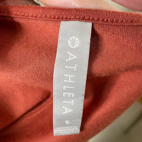 Athleta Dolman Sleeve Tee Size S - Picture 4 of 4